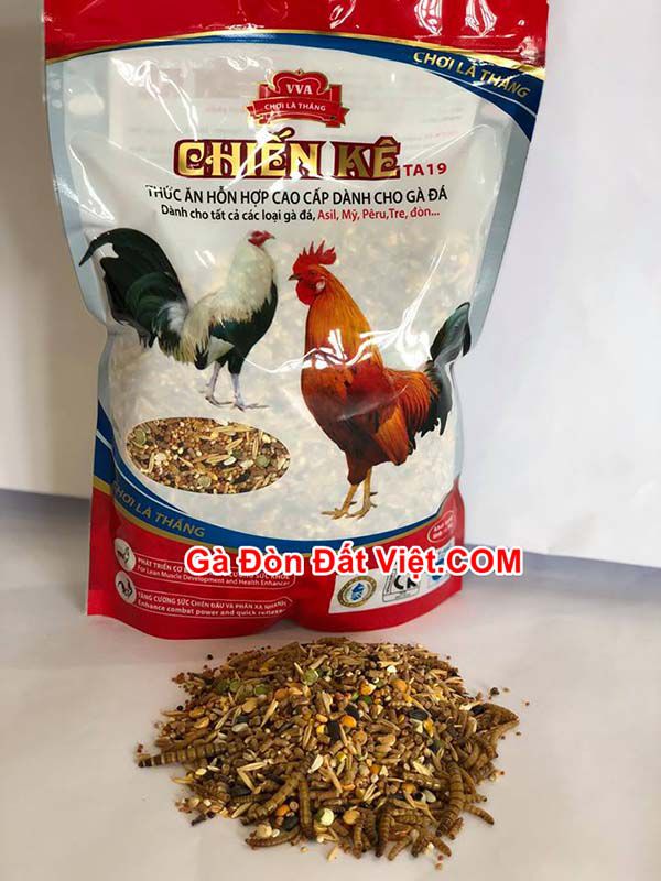 thức ăn cho gà trước khi đá